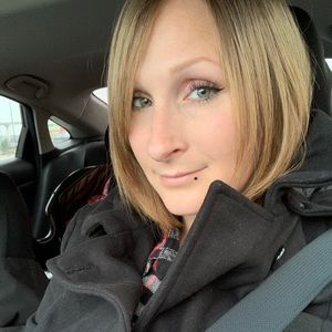 Meet your Posher, Leah